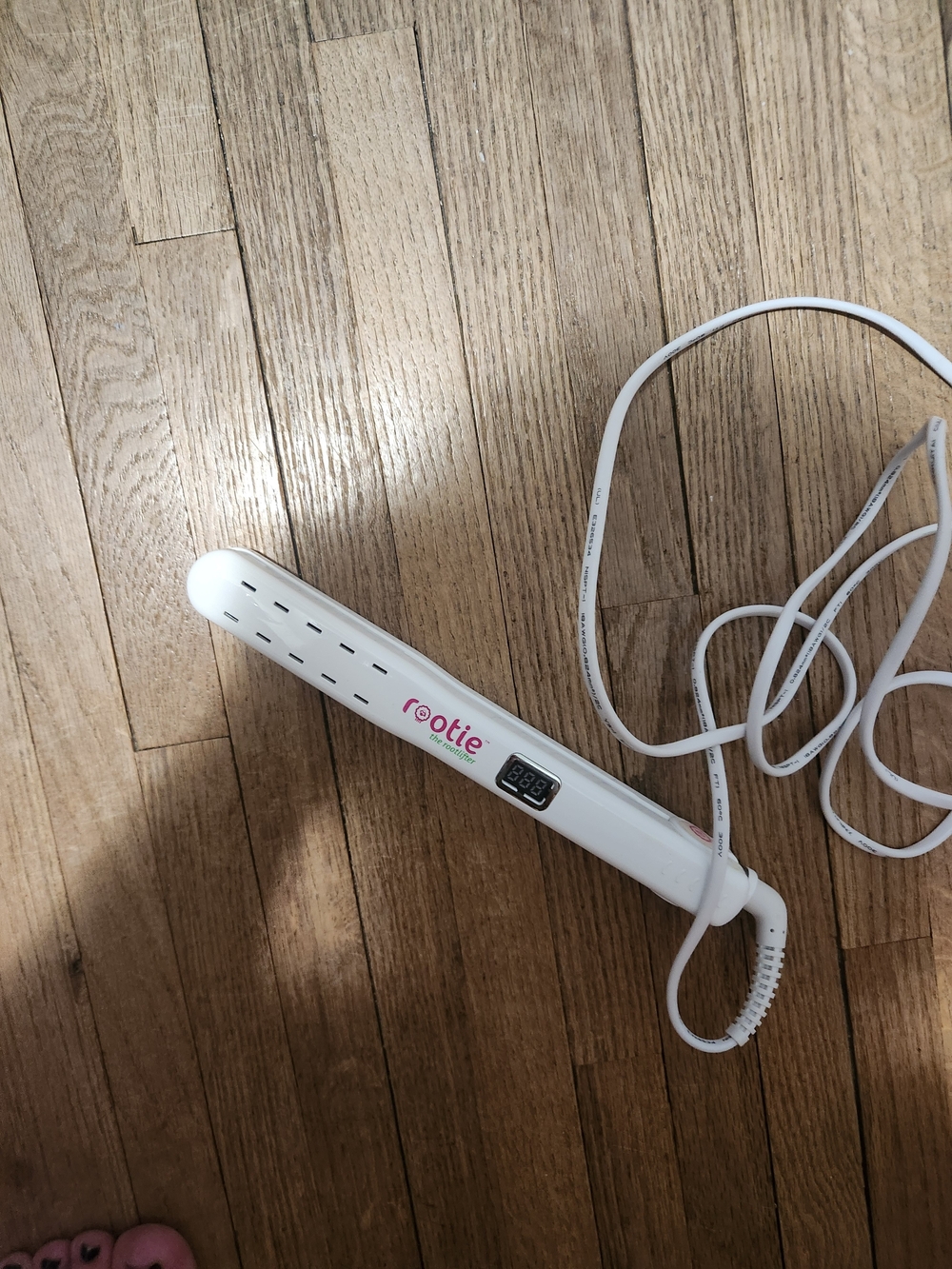 Voloom Rootie The Rootlifter Volumizing Ceramic Hair Iron 1 Inch Petite